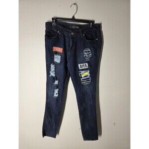 Deréon Embroidered Patch Distressed Blue Denim Jeans Women's Juniors 11/12